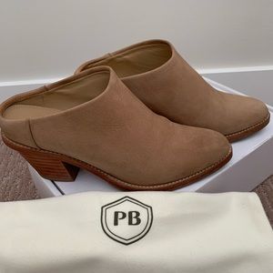Poppy Barley Heeled Mules in Sand Nubuck